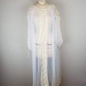 Vintage 1950's Long Pale Cream Lace Trimmed Sheer Peignoir * Ladies size Medium
